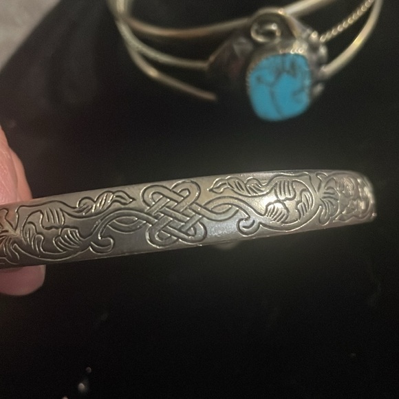 Silver tone and Turquoise Cuff Bracelets set - Picture 6 of 9